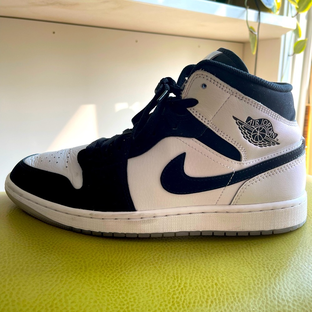 Nike Air Jordan 1 Mid SE Diamond Shorts Shoes - Picture 1 of 4